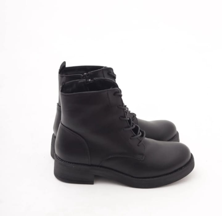 stivaletti in ecopelle